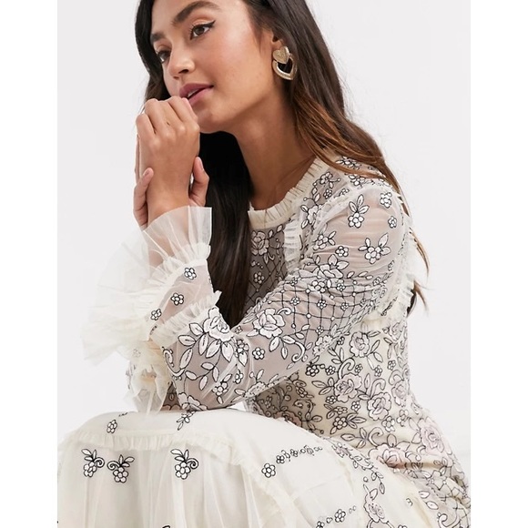 Marigold Rose Embellished Gown - Picture 4 of 8